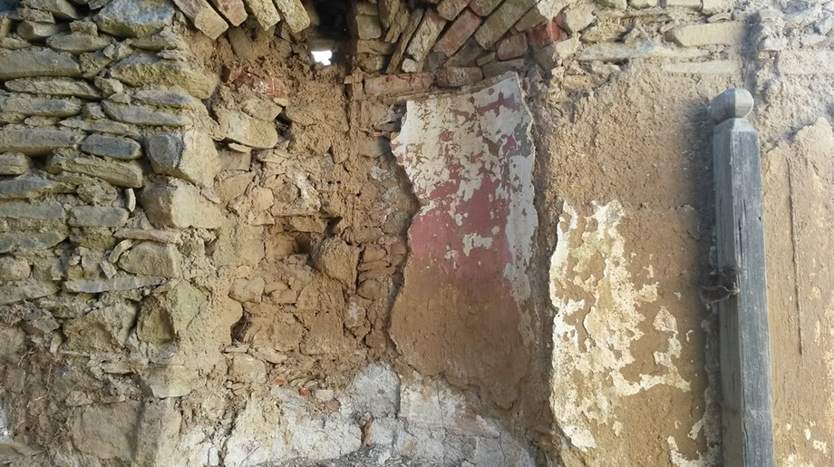 Svéráz, výklenková kaple sv. Jana Nepomuckého, detail