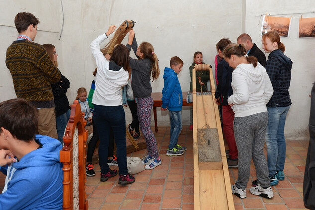 Hrad Rožmberk. Jeřáby táhnou na Jakobínku, vzdělávací program. Foto J. Sajtlová.