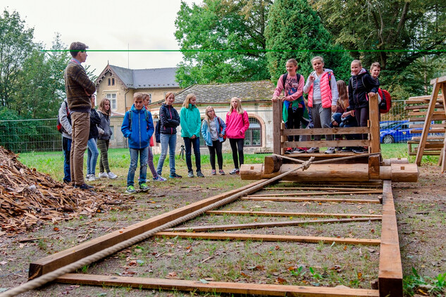 Hrad Rožmberk. Jeřáby táhnou na Jakobínku, vzdělávací program. Foto J. Sajtlová.