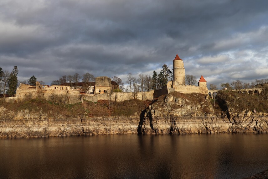 Pohled na hrad Zvíkov | © NPÚ ÚOP ČB