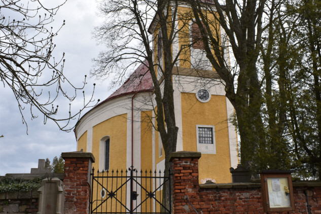 kostel sv. Michaela ve Vernéřovicích