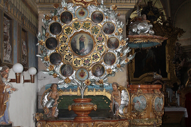 Bartošovice v Orlických horách, boční oltář Panny Marie