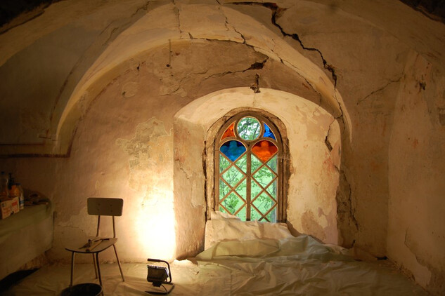 Hřbitovní kostel v Horním Maršově, statická poškození před obnovou