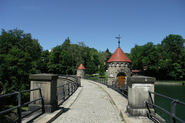 Liberec, přehrada, červen 2006 | © NPÚ, ÚOP v Liberci, foto Petr Freiwillig