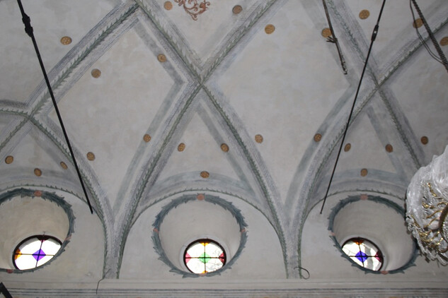 Zámek Svijany, zámecká kaple sv. Jana a Pavla - strop a kruhová okna po obnově | © Foto: NPÚ, ÚOP v Liberci