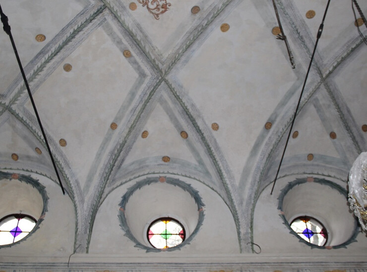 Zámek Svijany, zámecká kaple sv. Jana a Pavla - strop a kruhová okna po obnově | © Foto: NPÚ, ÚOP v Liberci