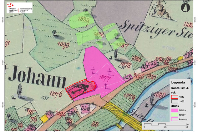 Mapa císařského otisku Stabilního katastru s půdorysem kostela a přilehlého hřbitova. Stav před rokem 1852. Je zde dobře patrný větší rozsah hřbitova, který výrazně zasahoval do dnešní komunikace Rooseveltovy ulice. | © NPÚ Loket