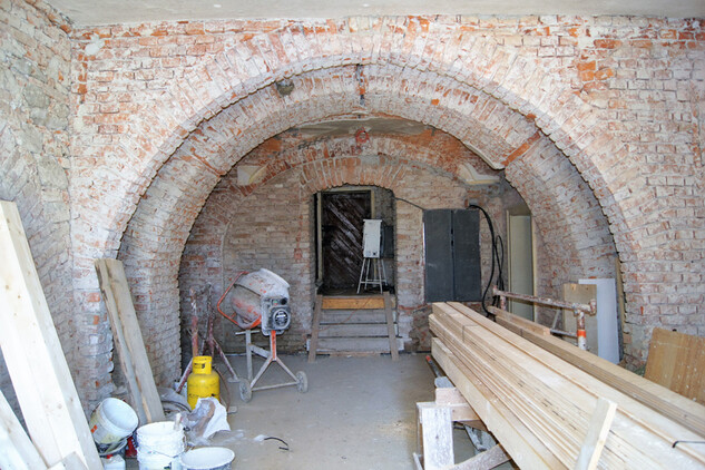 Interiér letohrádku při rekonstrukci