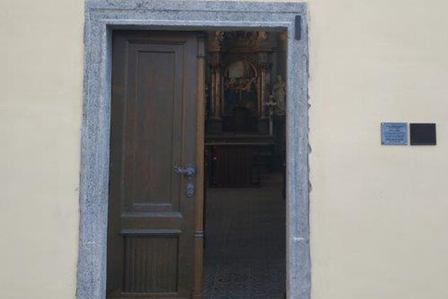 Lipník nad Bečvou – restaurovaný portál a dveře do kaple sv. Josefa