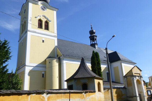 Areál kostela sv. Jiří v Moravičanech