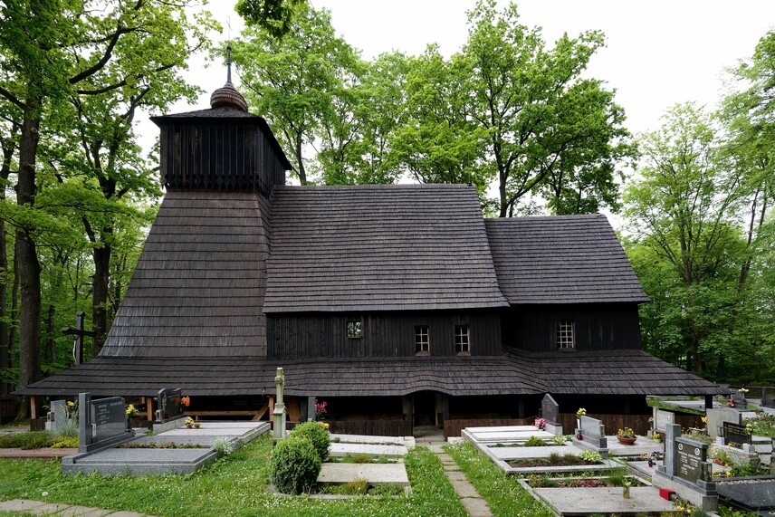 Dřevěný kostel Božího těla v Gutech