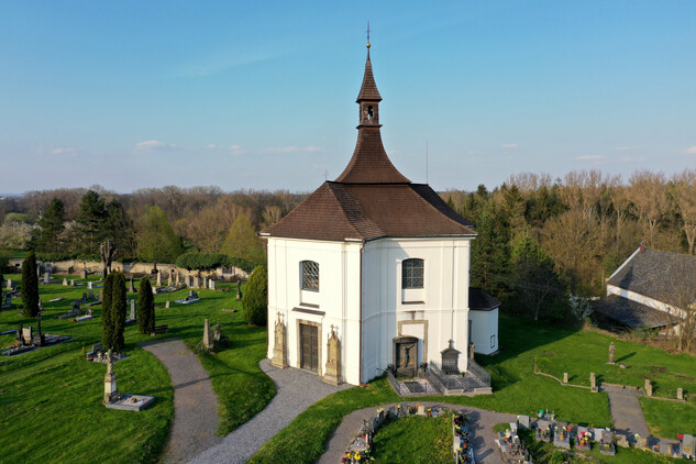 Chrašice, hřbitovní kostel sv. Martina, foto: Martin Hrdlička