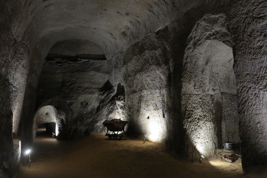 Nevřeň, kaolínový důl. Zdroj: Fotoarchiv NPÚ, ÚOP v Plzni, 2022. Nevřeň, kaolínový důl. Zdroj: Fotoarchiv NPÚ, ÚOP v Plzni, 2022.