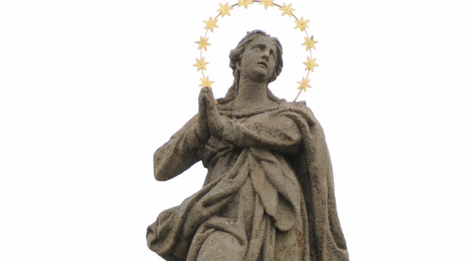 Detail scohy Panny Marie po restaurování (2016).
