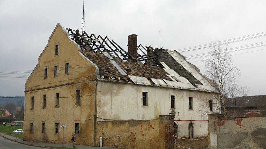 Bělá nad Radbuzou, tvrz. Pohled od východu. Současný stav