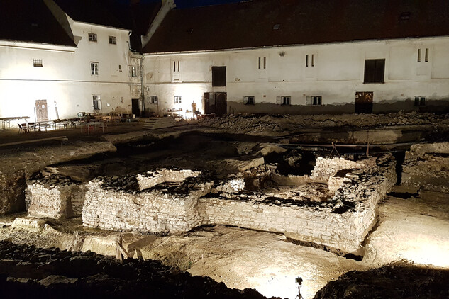 Relikty zděného jádra venkovského statku pražských měšťanů (Jinonická tvrz) | © NPÚ, foto M. Kalíšek, 2018