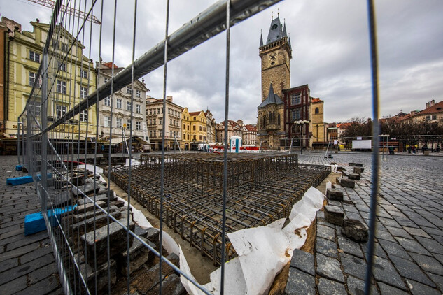 Obnova Mariánského sloupu, únor 2020 (foto © Martin Frouz, nepodléhá CC).