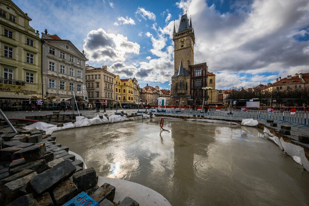 Obnova Mariánského sloupu, únor 2020 (foto © Martin Frouz, nepodléhá CC).