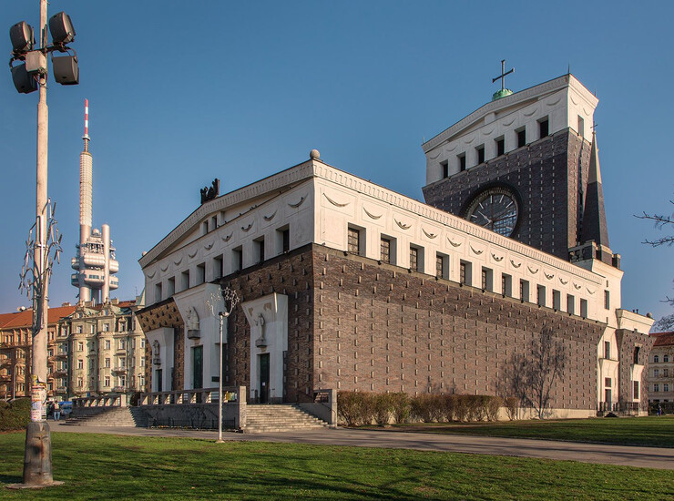 Kostel Nejsvětějšího Srdce Páně na Vinohradech