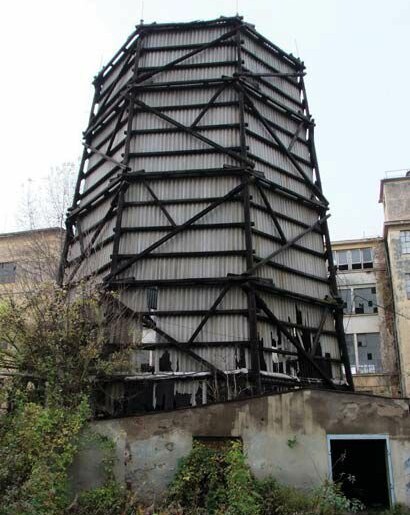 Vysočany, chladicí věž strojíren ČKD Kolbenova (2014)