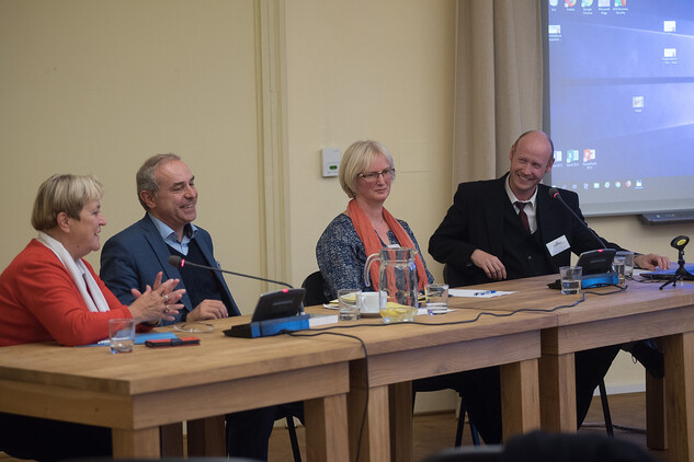 Mezinárodní konference Řád a město, řád a jeho mecenáši, diskuse