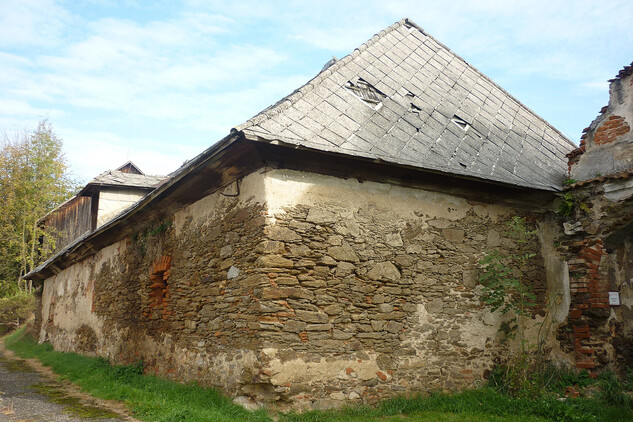 Vojslavice, fara - budova chléva