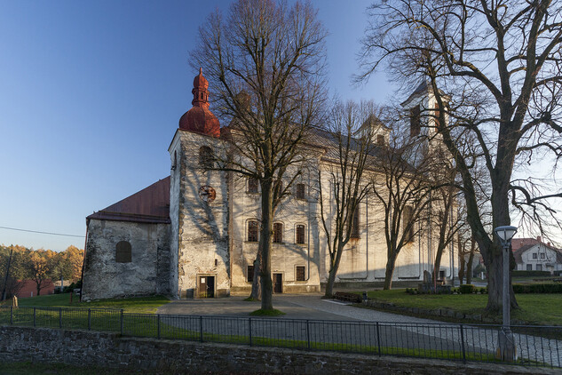 Kostel sv. Anny a kostel Narození Panny Marie v Přibyslavicích