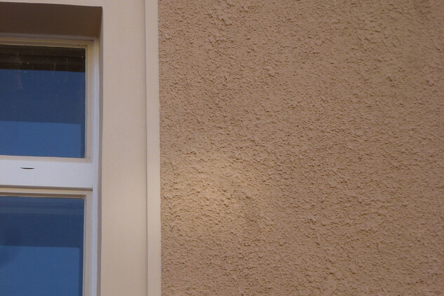 Detail obnoveného dekoru fasády