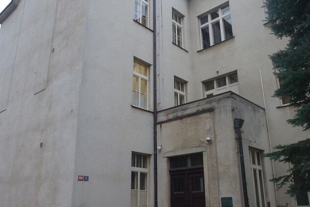 Stav fasády před celkovou obnovou