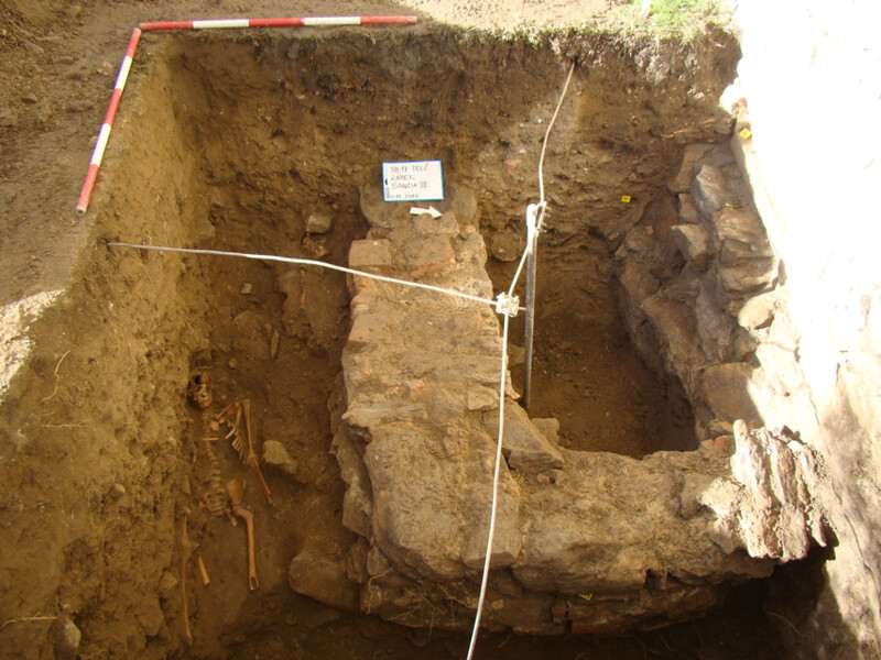 Archeologická sonda na zámku v Telči