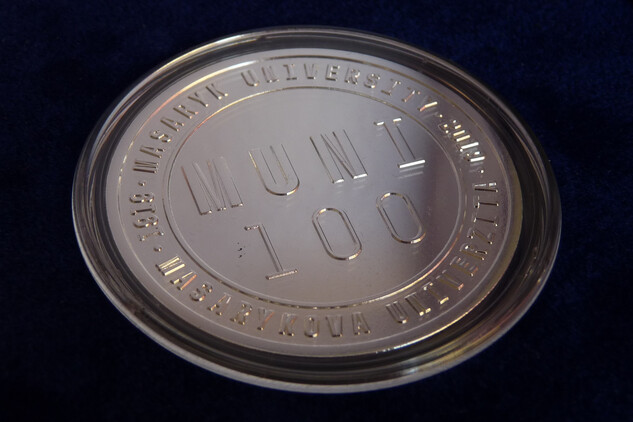 Stříbrná medaile Masarykovy univerzity