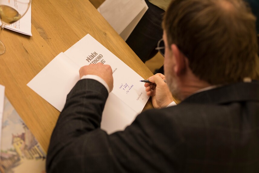 Křest knihy Příběh jednoho domu: dějiny Telče pohledem ze Seminářské ulice, foto: L. Herbricková Křest knihy Příběh jednoho domu: dějiny Telče pohledem ze Seminářské ulice, foto: L. Herbricková