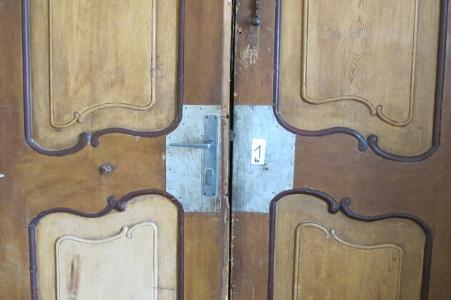 Fara ve Starči, vnitřní dveře – před obnovou