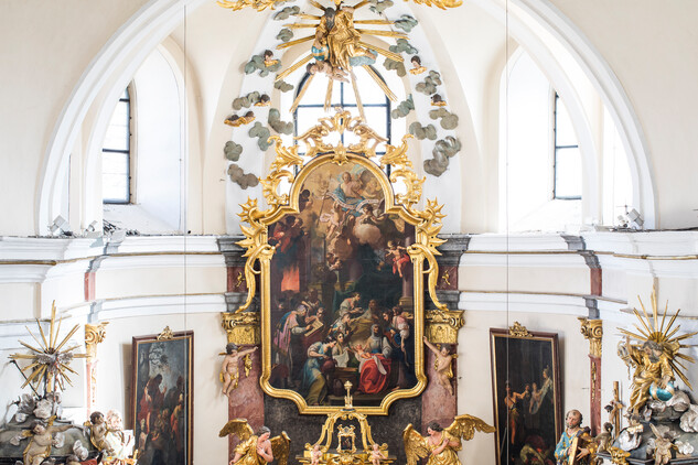 Přibyslav, kostel Narození sv. Jana Křtitele, hlavní oltář po restaurování, copyright: Lucie Herbricková
