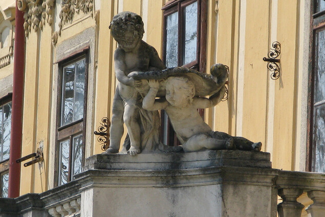 Sochařská výzdoba