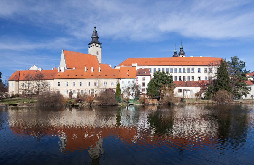 Bývalá jezuitská kolej v Telči Bývalá jezuitská kolej v Telči