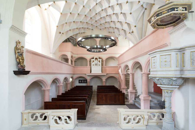 Interiér kostela sv. Floriána