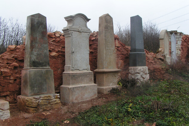 Liběšický židovský hřbitov – stav po restaurování v roce 2018