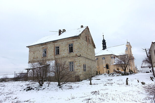 6. Areál fary, Hrušovany, okr. Litoměřice