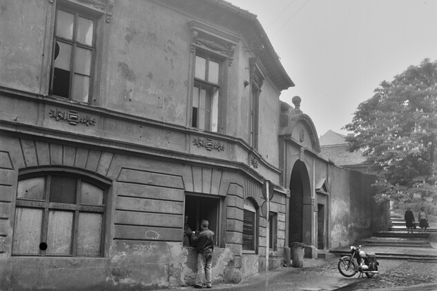 13. Křížovnický špitál