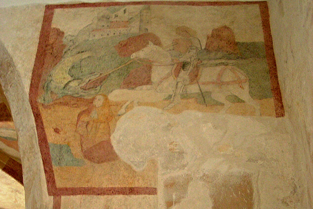 Zrestaurovaná malba sv. Jiří bojujícího s drakem na pravé straně Vítězného oblouku (2020)