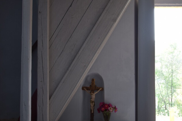 Celková obnova kaple Navštívení Panny Marie v Žežicích u Žatce – vstup