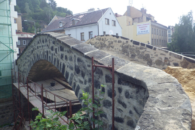 Obnova ovčího můstku v Děčíně-Podmoklech