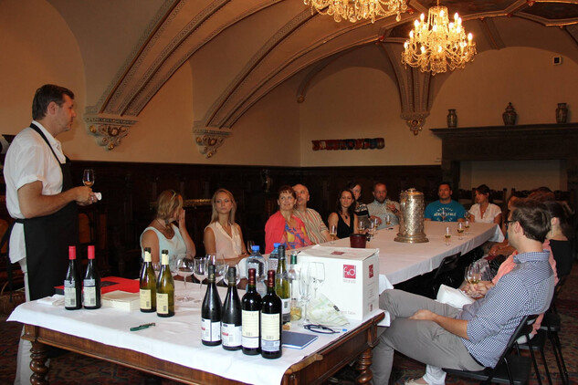 Za vínem do historie