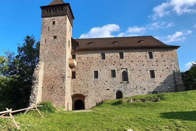 Na litickém hradě byl během sezony zkoušen prohlídkový okruh Po stopách hradní architektury
