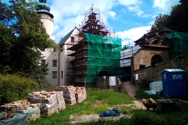 Zámek Lemberk, rekonstrukce vstupních objektů