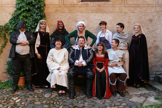 Nočním Grabštejnem provede návštěvníky svatá Barbora se svými souputníky